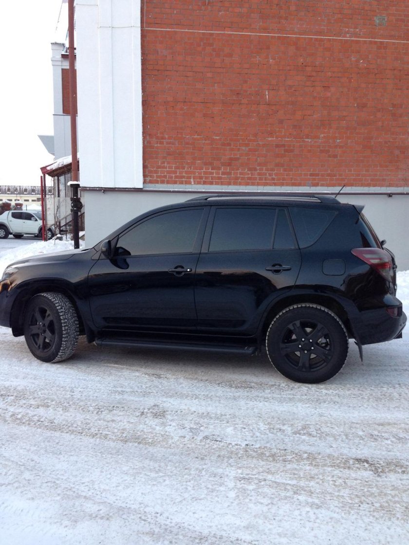 Toyota rav4 черный тонированный