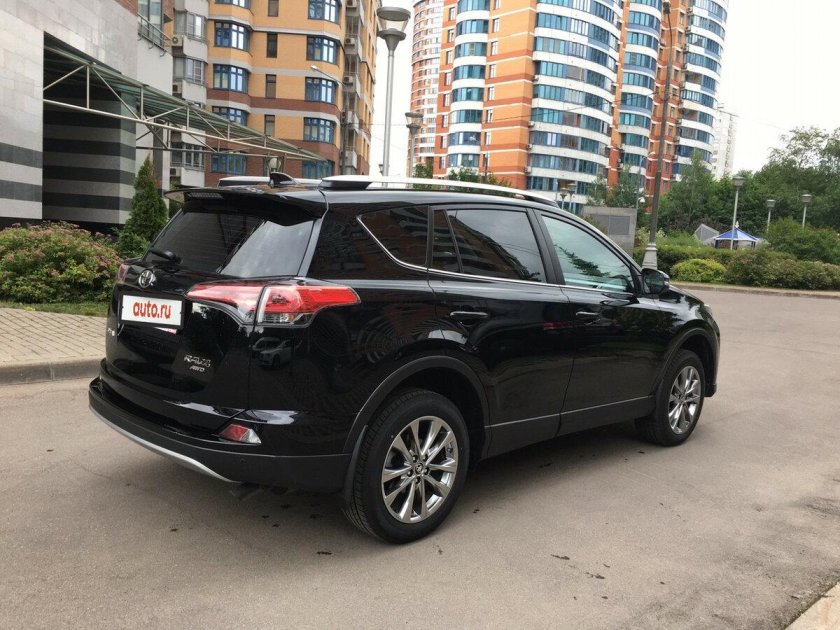 Тойота рав 4 2017 черный