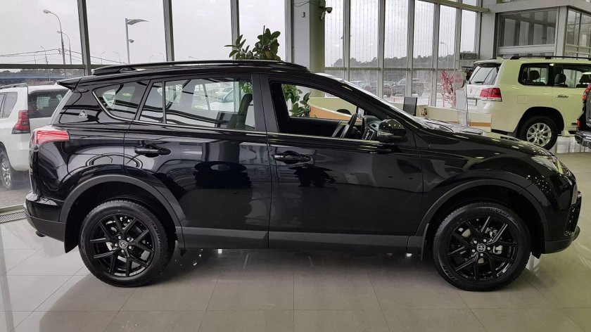 Toyota rav4 Black Edition