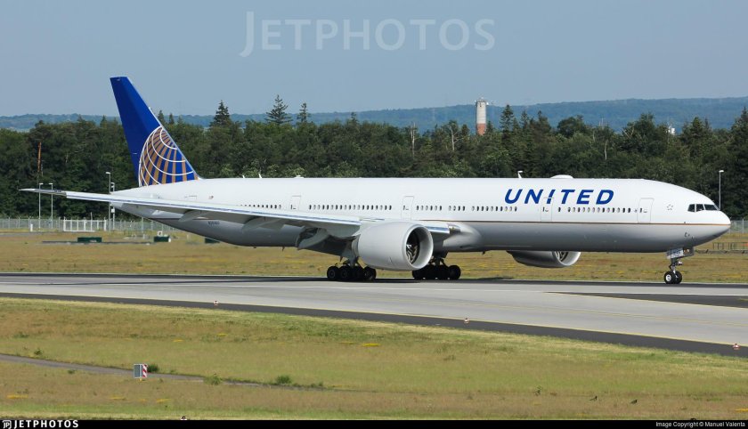 Боинг 777-200 восточный экспресс