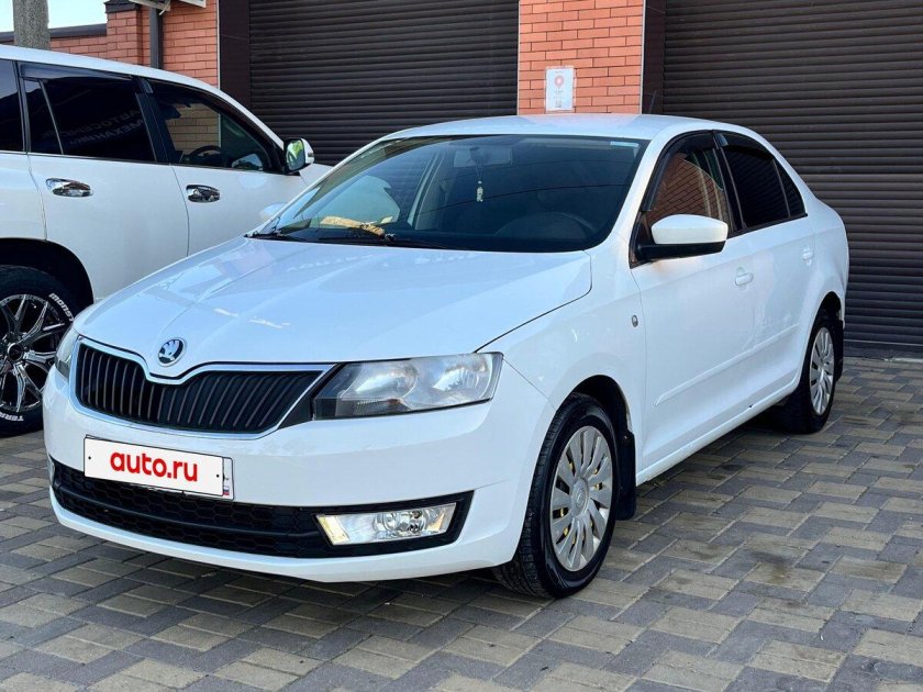 Шкода рапид 2017 белый