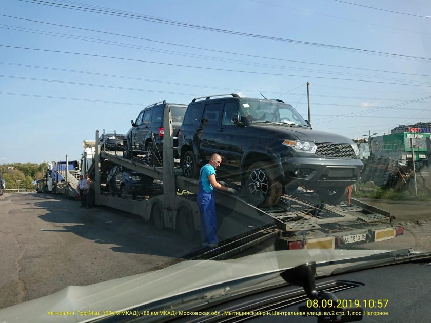 УАЗ Патриот на автовозе