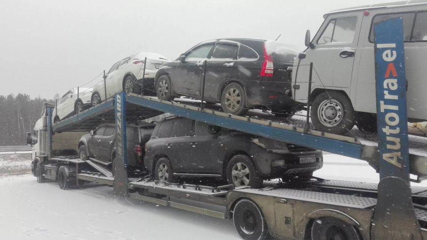 УАЗ Патриот на автовозе