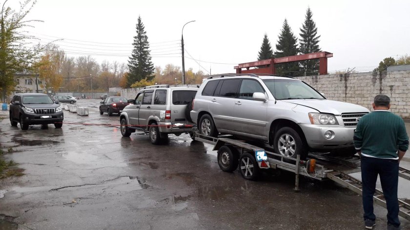 УАЗ Патриот на автовозе