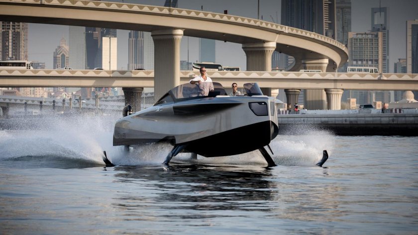 Лодка на подводных крыльях