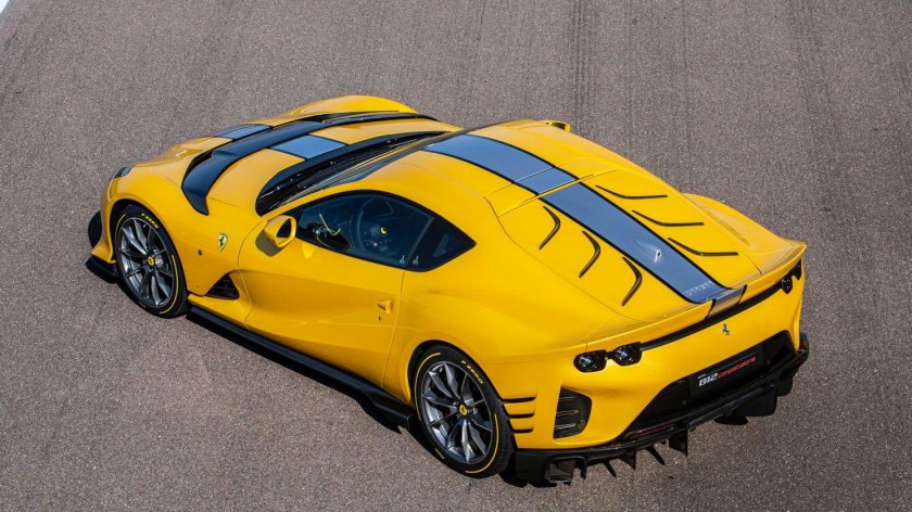Ferrari 812 2022