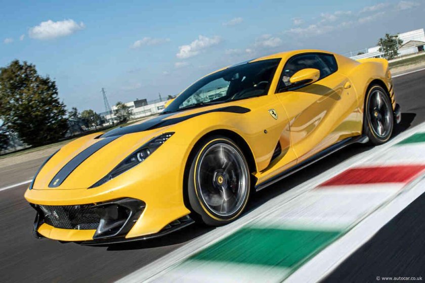 Феррари 812 Компетизионе