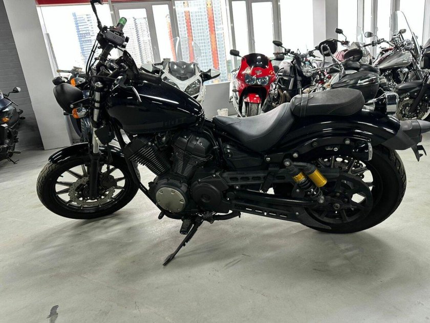 Ямаха болт 950