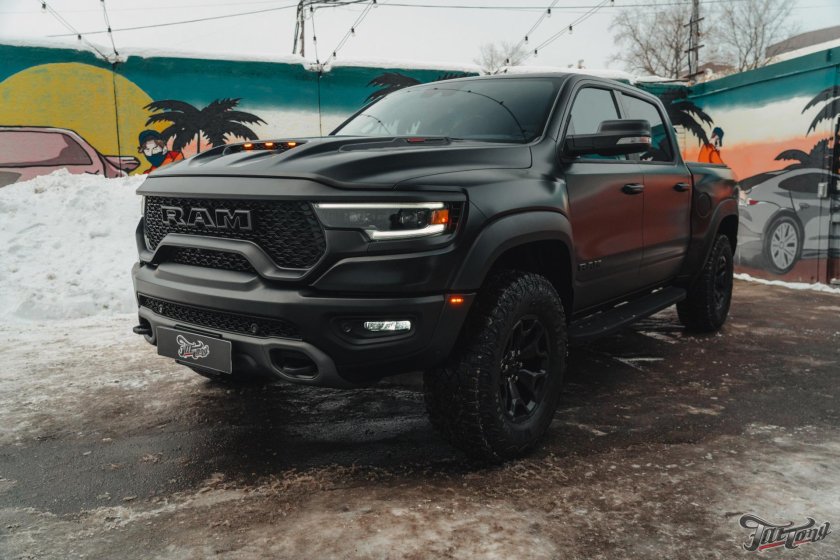Ram 1500 TRX матовый