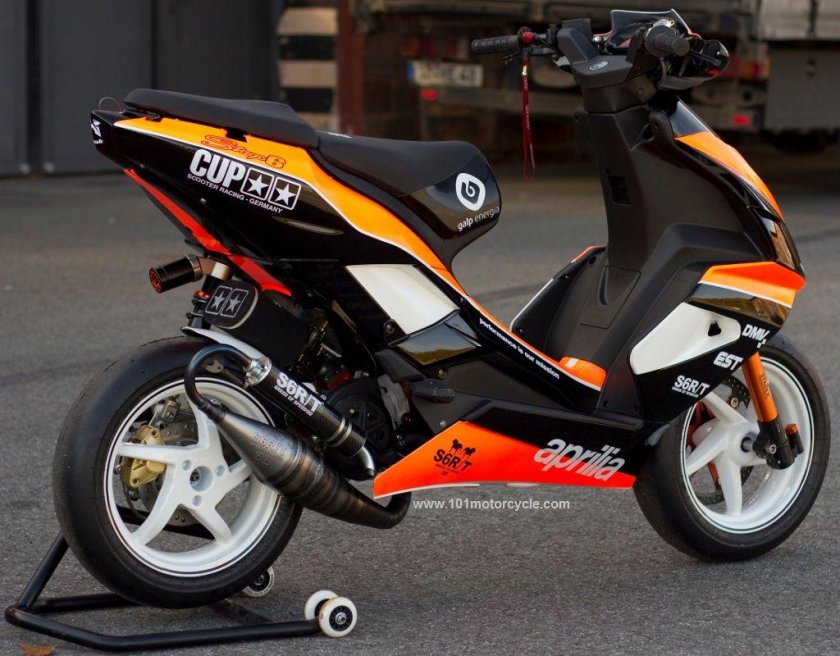 Априлия ср 50