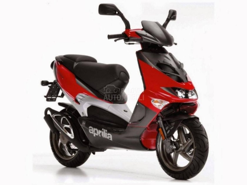Скутер Aprilia SR 50
