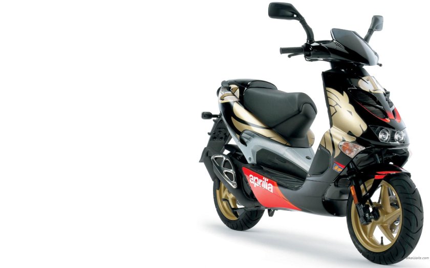 Aprilia SR 50 R Factory