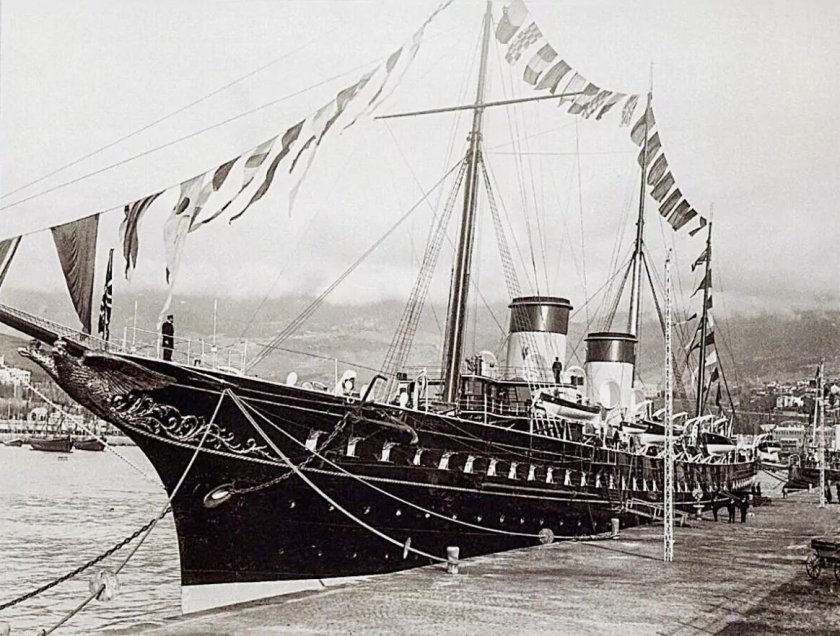 Императорская яхта Штандарт