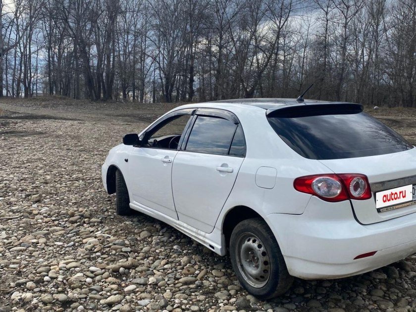 Тойота королла ранкс 2005