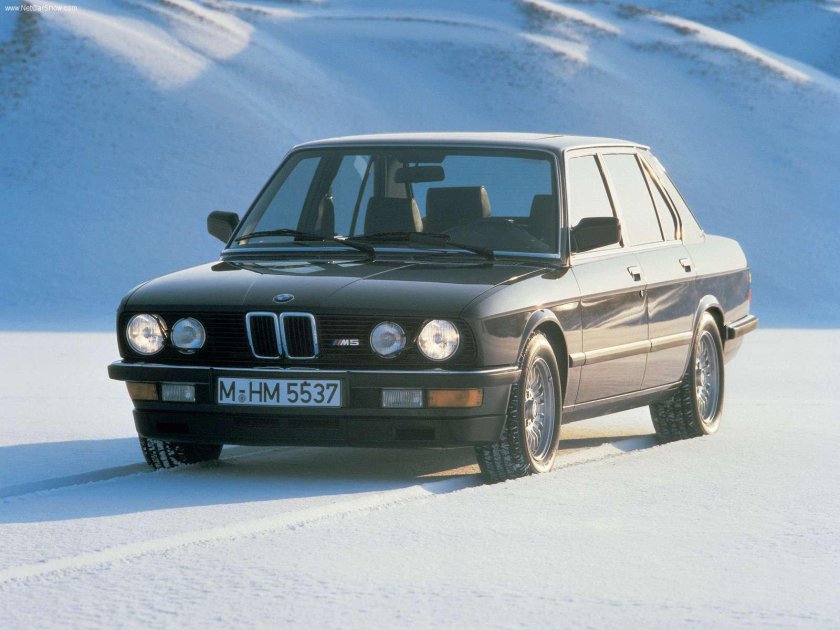 BMW e28 m5