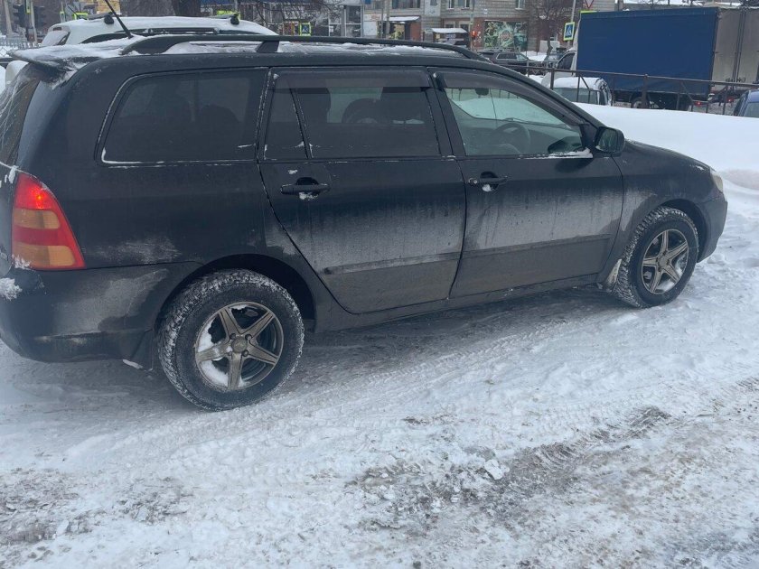 Тойота филдер 2005 чёрный