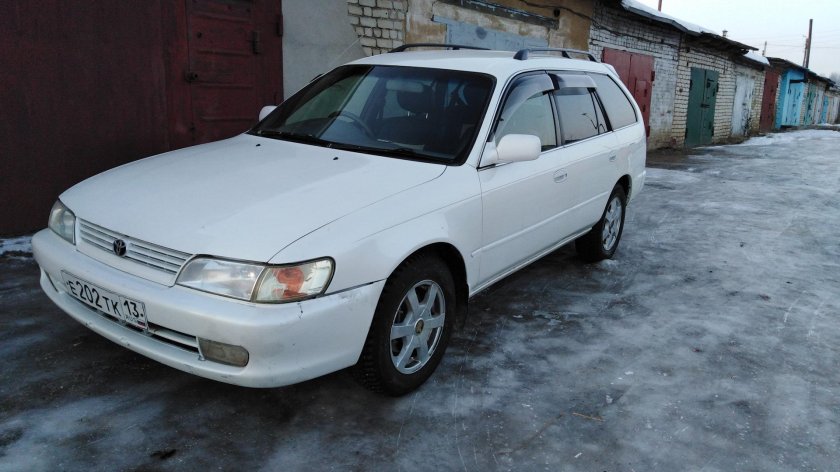 Toyota Corolla 1998 универсал