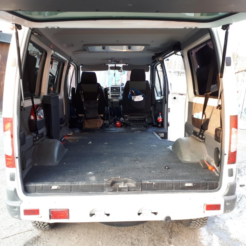 ГАЗ 2705 Соболь внутри