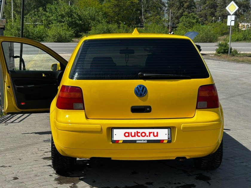 Фольксваген гольф 4 золотой