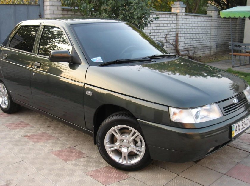 ВАЗ 2110 золото инков