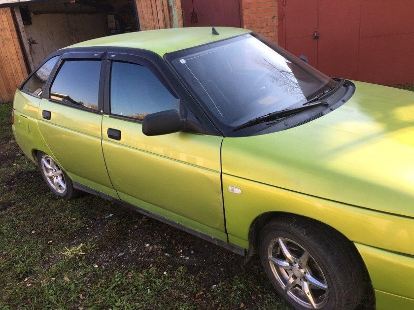 ВАЗ 2112 золото инков