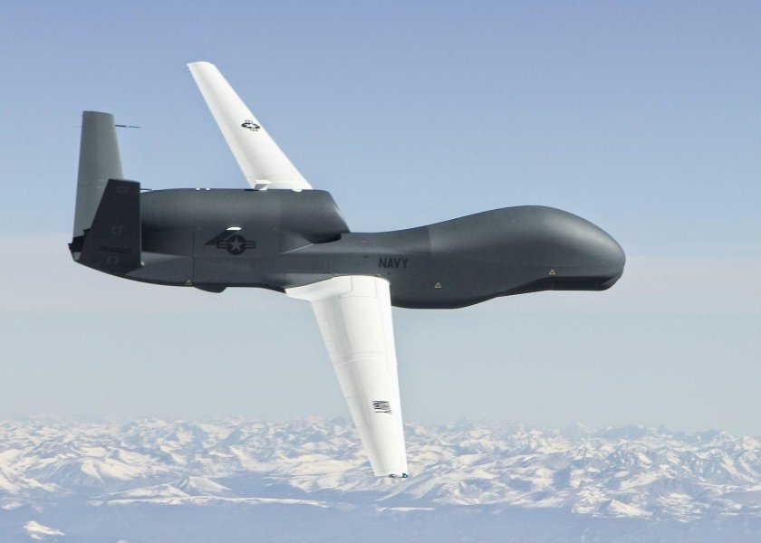 Беспилотник ВВС США RQ-4a Global Hawk.