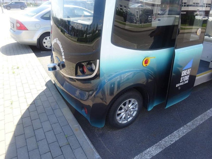 Сингапура электроавто