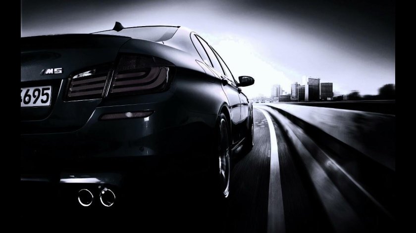 Черный мерс и БМВ