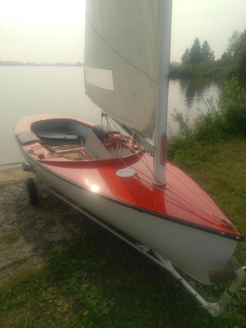 Швертбот Финн