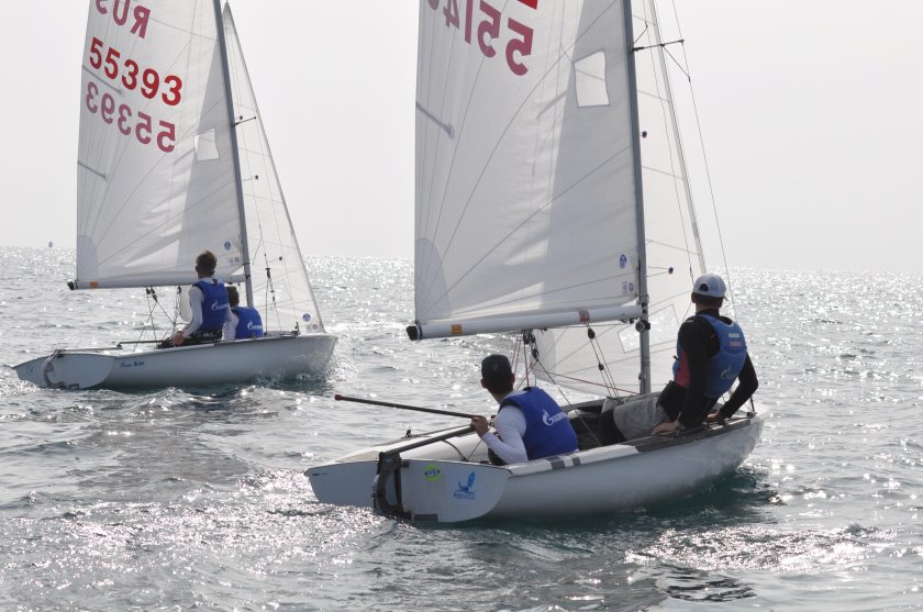 Соревнование по парусному спорту