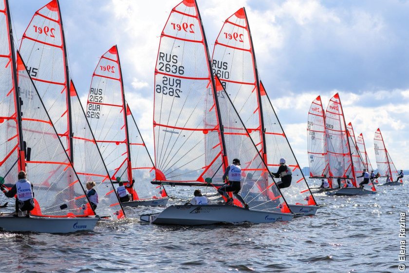 Швертбот 420