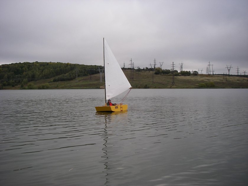 Швертбот 420