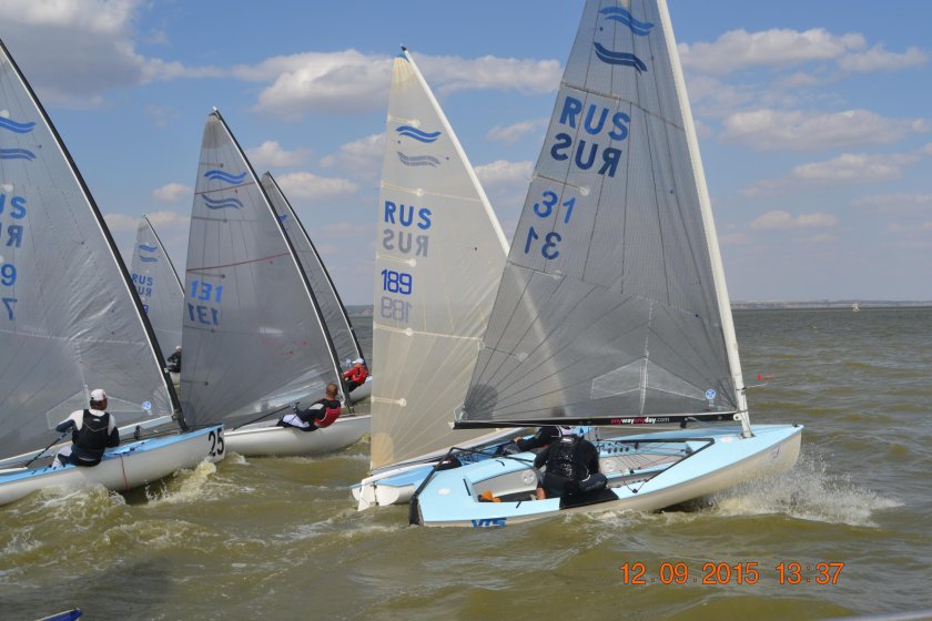 Парусный спорт яхты Финн