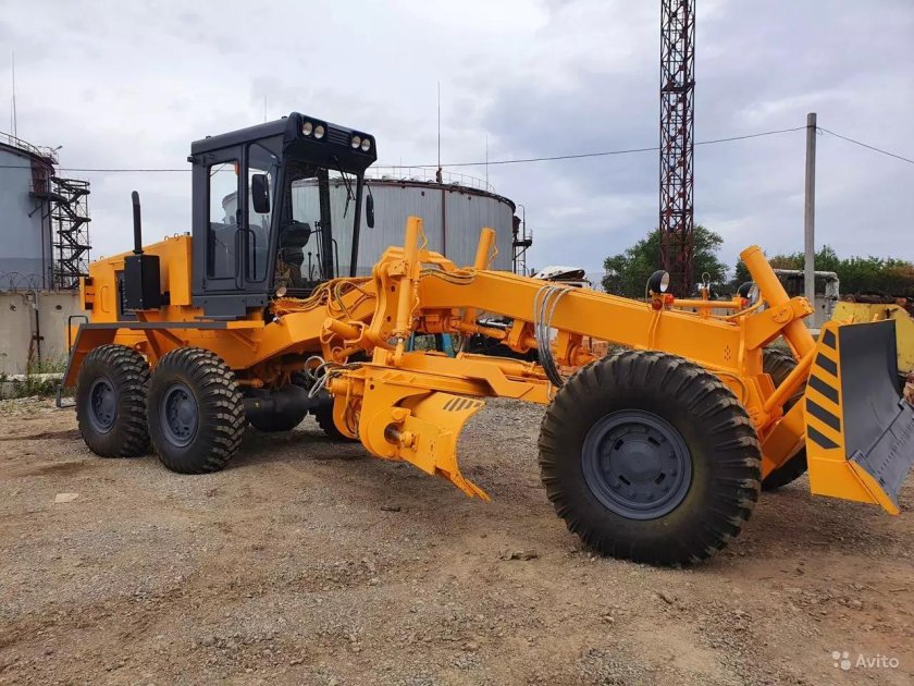 Автогрейдер дормаш дз-122б