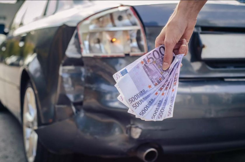 My broken car online много денег