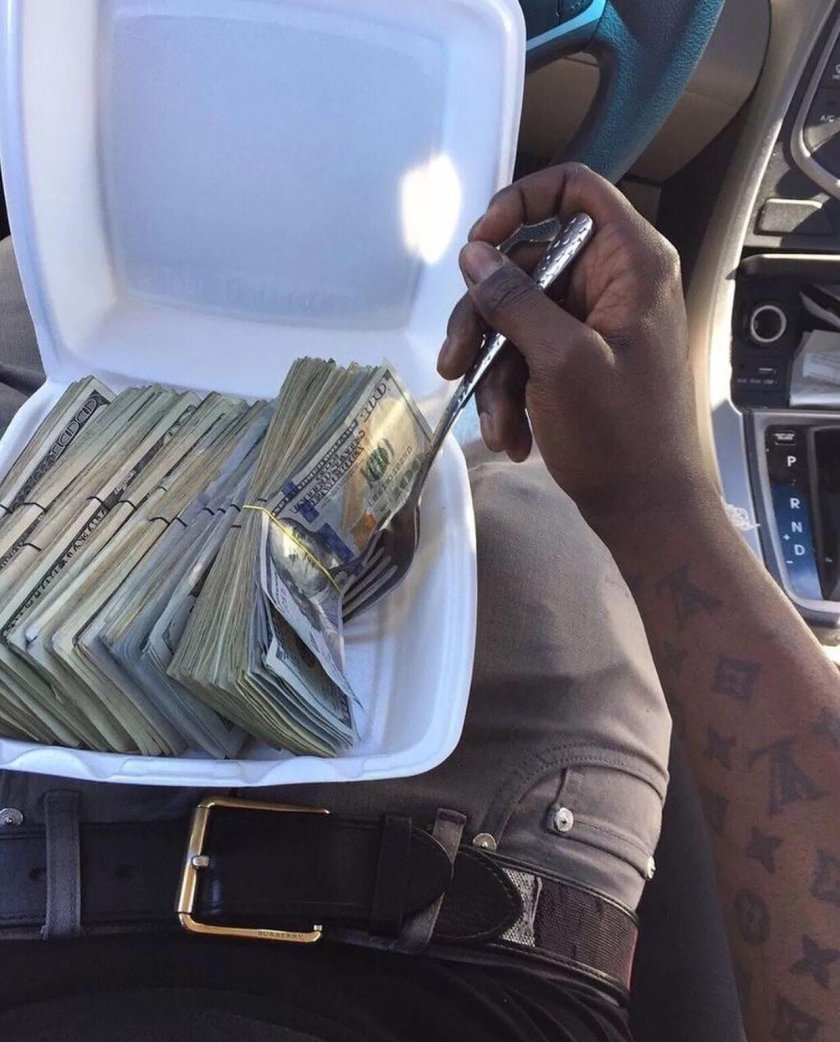 Деньги богатство