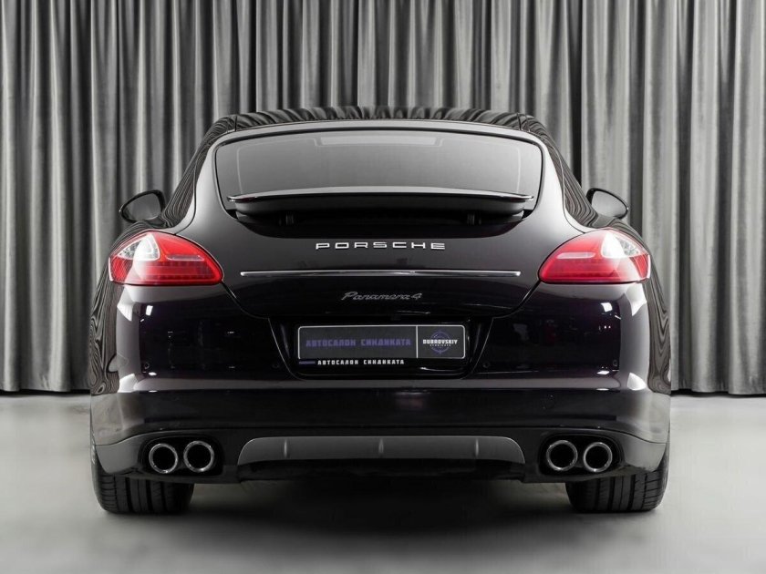 Порше панамера 2010