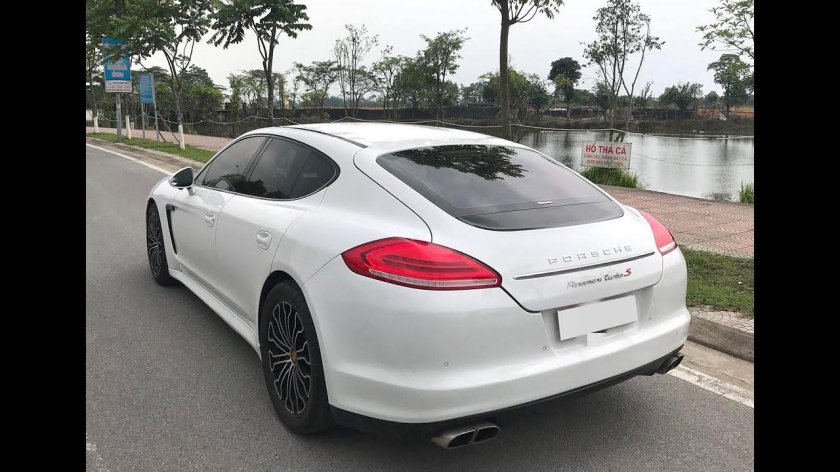 Порше Панамера 2010