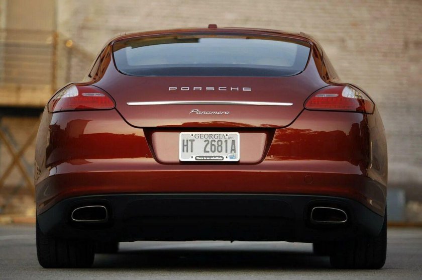 Порше Панамера 2011