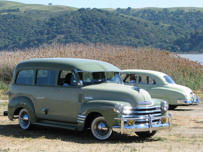 Chevrolet Suburban 1955