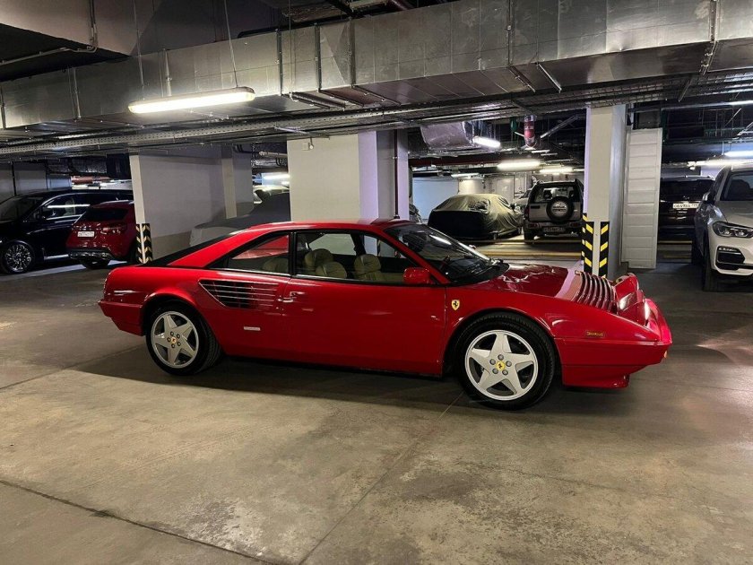 Феррари мондиал