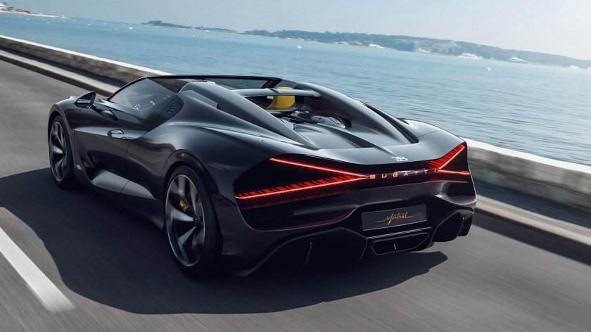 Bugatti Mistral 2024