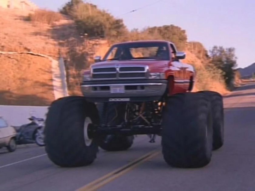 Dodge Ram бигфут