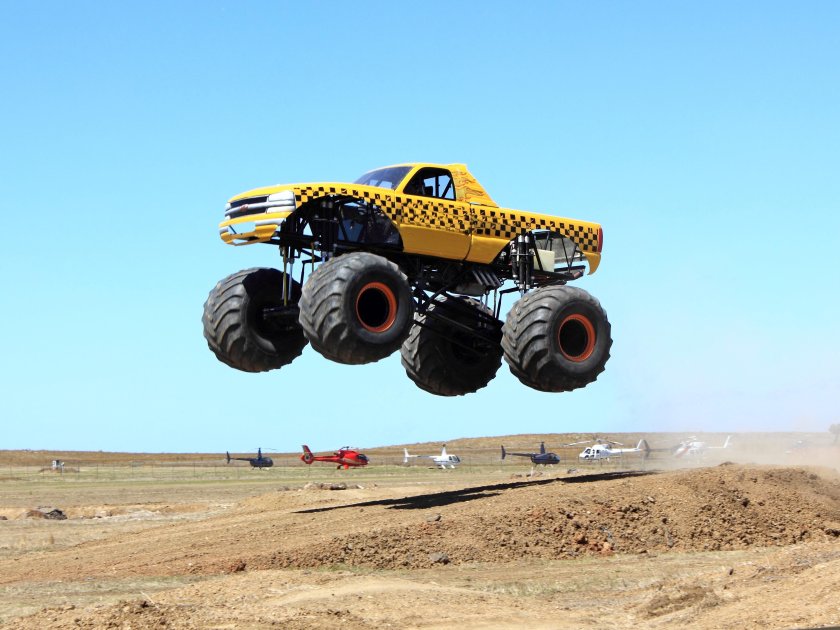 Монстр трак сальто