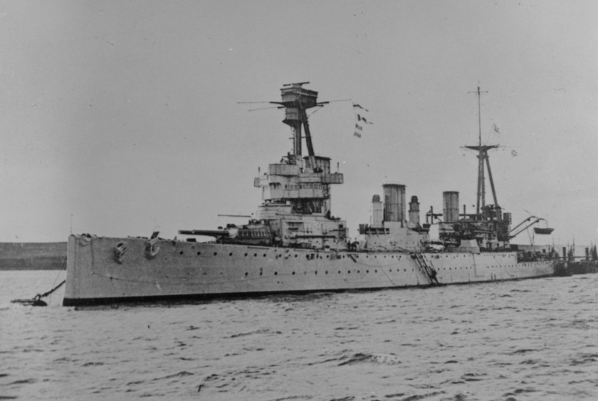 Линейный крейсер Индефатигебл