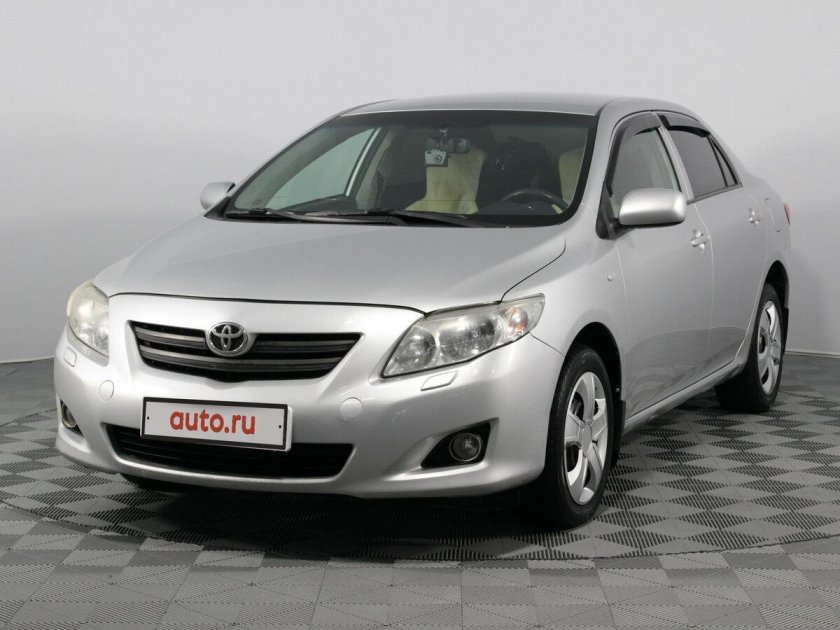 Купить Тойота Королла б у летом