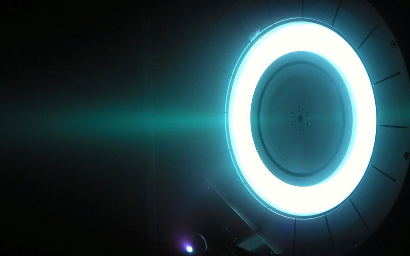 ИД-200 кр ионный двигатель