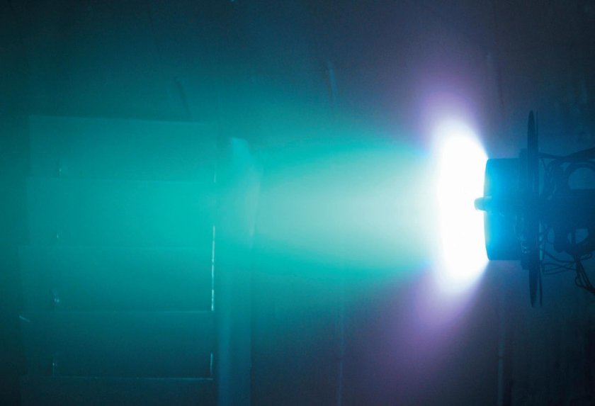 Плазменный двигатель СПД-230