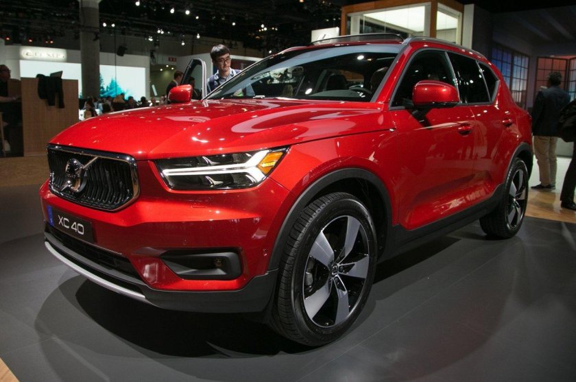 Volvo паркетник xc40