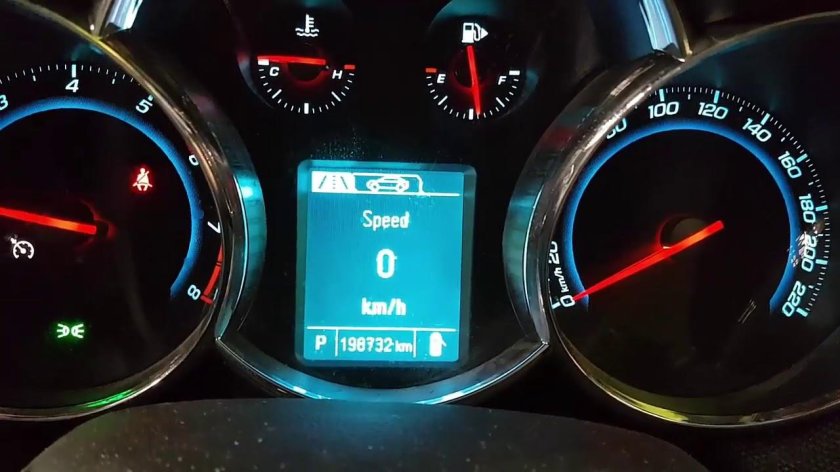 Спидометр Шевроле Круз 1.8